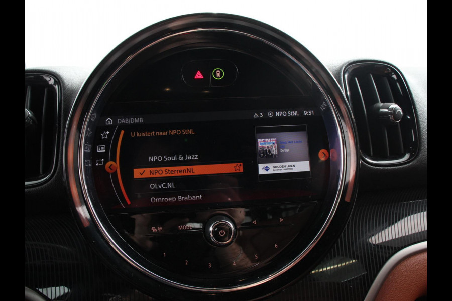 MINI Countryman 1.5 Cooper S E PHEV ALL4 Chili Automaat Climate control Adaptieve cruise control HUD Lichtmetalen velgen Navigatie Parkeersensoren Camera Stoelverwarming