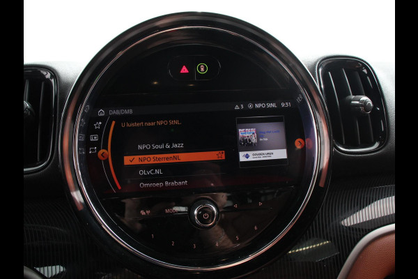 MINI Countryman 1.5 Cooper S E PHEV ALL4 Chili Automaat Climate control Adaptieve cruise control HUD Lichtmetalen velgen Navigatie Parkeersensoren Camera Stoelverwarming