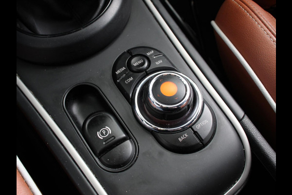MINI Countryman 1.5 Cooper S E PHEV ALL4 Chili Automaat Climate control Adaptieve cruise control HUD Lichtmetalen velgen Navigatie Parkeersensoren Camera Stoelverwarming
