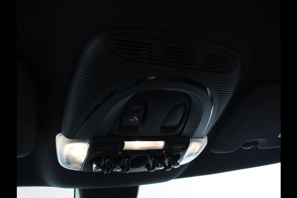 MINI Countryman 1.5 Cooper S E PHEV ALL4 Chili Automaat Climate control Adaptieve cruise control HUD Lichtmetalen velgen Navigatie Parkeersensoren Camera Stoelverwarming