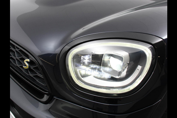 MINI Countryman 1.5 Cooper S E PHEV ALL4 Chili Automaat Climate control Adaptieve cruise control HUD Lichtmetalen velgen Navigatie Parkeersensoren Camera Stoelverwarming