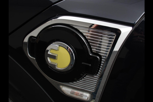 MINI Countryman 1.5 Cooper S E PHEV ALL4 Chili Automaat Climate control Adaptieve cruise control HUD Lichtmetalen velgen Navigatie Parkeersensoren Camera Stoelverwarming
