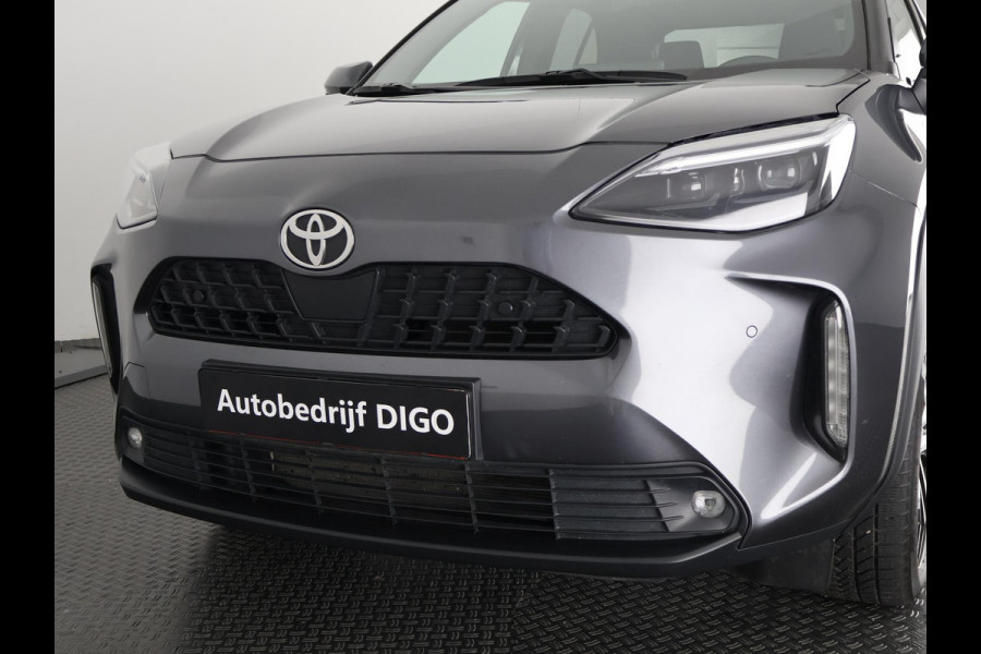 Toyota Yaris Cross 1.5 HYBRIDE DYNAMIC LUXURY GARANTIE TOT 2035 . NAVIGATIE . PARKEERSENSOREN VOOR & ACHTER . STOEL/STUUR VERWARMING .