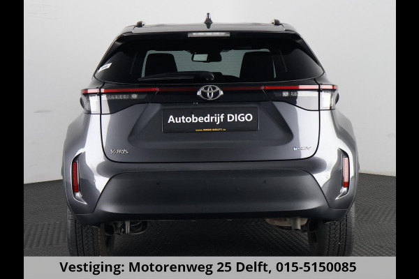Toyota Yaris Cross 1.5 HYBRIDE DYNAMIC LUXURY GARANTIE TOT 2035 . NAVIGATIE . PARKEERSENSOREN VOOR & ACHTER . STOEL/STUUR VERWARMING .