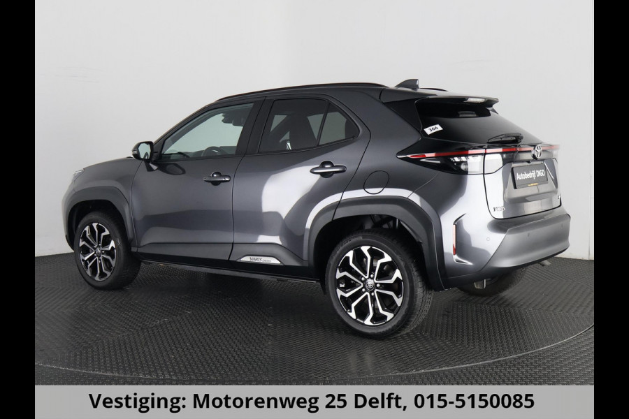 Toyota Yaris Cross 1.5 HYBRIDE DYNAMIC LUXURY GARANTIE TOT 2035 . NAVIGATIE . PARKEERSENSOREN VOOR & ACHTER . STOEL/STUUR VERWARMING .