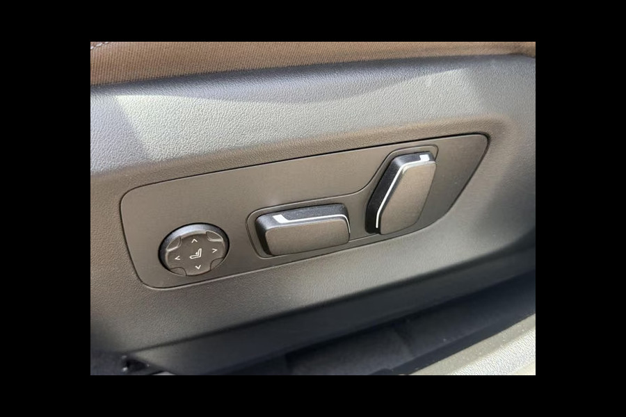 BMW 5 Serie Touring 550e xDrive M-SPORT ** PANORAMA, BRUIN LEDER, TREKH, 20-inch LMV, ADAPT. CRUISE ** 1e EIG - UNGALLFREI - Ex. BMW ** ** INFORMEER OOK NAAR ONZE AANTREKKELIJKE FINANCIAL-LEASE TARIEVEN **