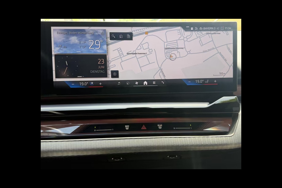 BMW 5 Serie Touring 550e xDrive M-SPORT ** PANORAMA, BRUIN LEDER, TREKH, 20-inch LMV, ADAPT. CRUISE ** 1e EIG - UNGALLFREI - Ex. BMW ** ** INFORMEER OOK NAAR ONZE AANTREKKELIJKE FINANCIAL-LEASE TARIEVEN **