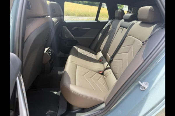 BMW 5 Serie Touring 550e xDrive M-SPORT ** PANORAMA, BRUIN LEDER, TREKH, 20-inch LMV, ADAPT. CRUISE ** 1e EIG - UNGALLFREI - Ex. BMW ** ** INFORMEER OOK NAAR ONZE AANTREKKELIJKE FINANCIAL-LEASE TARIEVEN **
