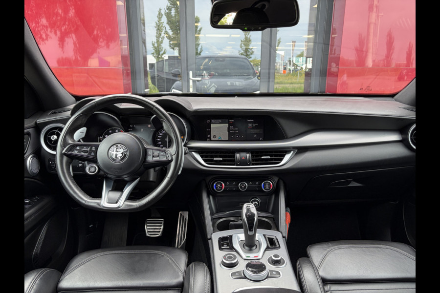 Alfa Romeo Stelvio 2.0 T AWD Veloce | Harman-Kardon | Camera | trekhaak afneembaar