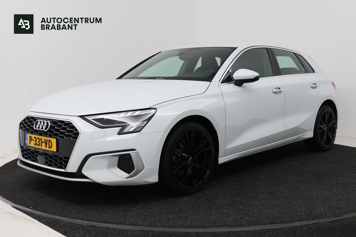 Audi A3 Sportback 30 TFSI Business edition (NAVIGATIE, CRUISE CONTROL, PARKEERSENSOREN)