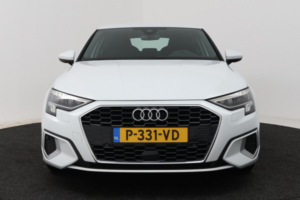 Audi A3 Sportback 30 TFSI Business edition (NAVIGATIE, CRUISE CONTROL, PARKEERSENSOREN)