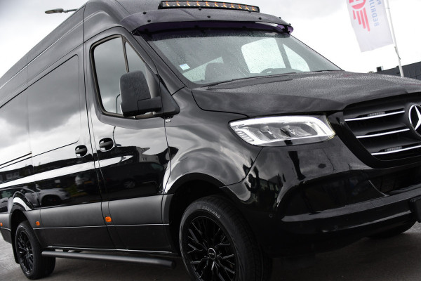 Mercedes-Benz Sprinter 319 1.9 CDI L2H2 DC Black Edition Adaptieve Cruise, 360 Camera, Carplay, LED, 10,5'' Mbux, Stoelverwarming, Automaat, 190pk, 3500kg Trekhaak, Uniek!