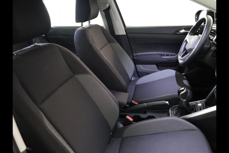 Volkswagen Taigo 1.0 TSI Life Edition 95 pk | Verlengde garantie | Navigatie | Parkeersensoren achter | Achteruitrijcamera | Adaptieve cruise control |