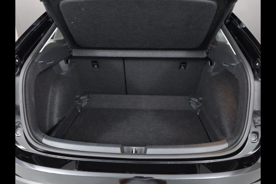 Volkswagen Taigo 1.0 TSI Life Edition 95 pk | Verlengde garantie | Navigatie | Parkeersensoren achter | Achteruitrijcamera | Adaptieve cruise control |