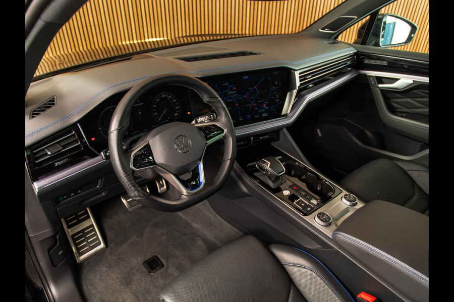 Volkswagen Touareg 3.0 TSi eHybrid R-Line PANO | DYNAUDIO | 22" | LUCHTVERING | NIGHT VISION