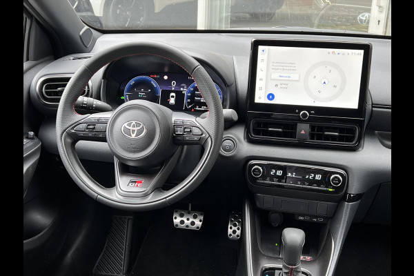 Toyota Yaris 1.5 Hybrid 130 GR Sport | Eerste eigenaar, Keyless entry, 18 inch, Groot scherm, LED, Climate control, CarPlay/Android Auto