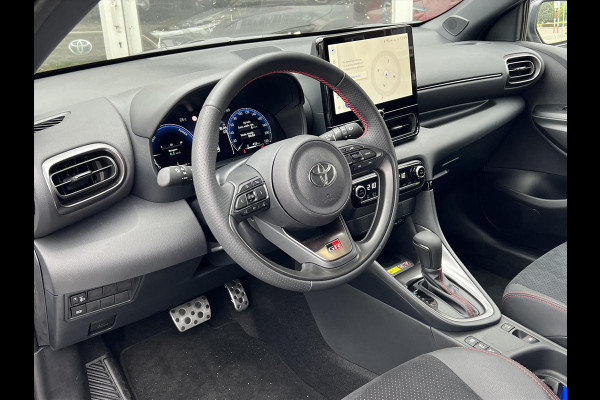 Toyota Yaris 1.5 Hybrid 130 GR Sport | Eerste eigenaar, Keyless entry, 18 inch, Groot scherm, LED, Climate control, CarPlay/Android Auto