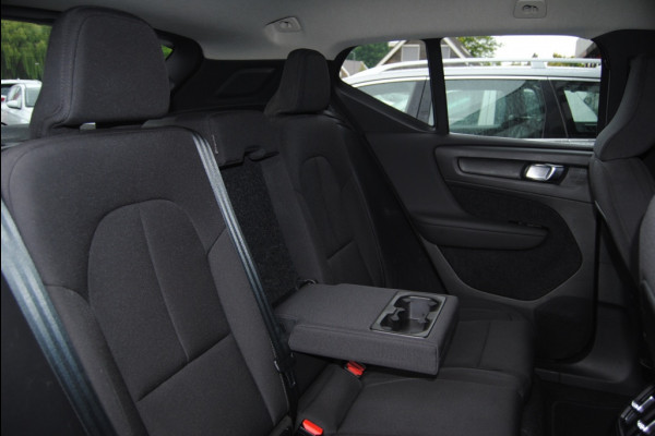 Volvo XC40 1.5 T4 Rech RDesExpr | Trekhaak | Carplay | Camera