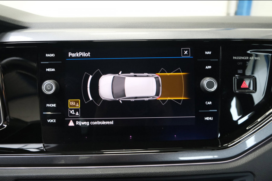 Volkswagen Polo 1.0 TSI Highline R-Line Automaat - N.A.P. Airco, Cruise, PDC, Carplay.