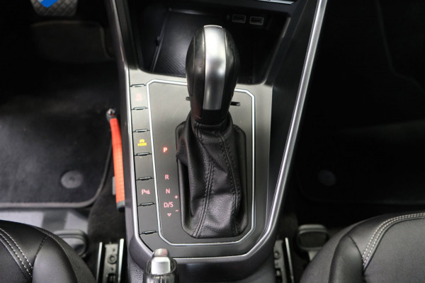Volkswagen Polo 1.0 TSI Highline R-Line Automaat - N.A.P. Airco, Cruise, PDC, Carplay.