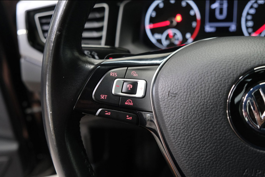 Volkswagen Polo 1.0 TSI Highline R-Line Automaat - N.A.P. Airco, Cruise, PDC, Carplay.