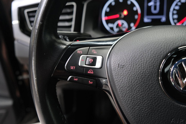 Volkswagen Polo 1.0 TSI Highline R-Line Automaat - N.A.P. Airco, Cruise, PDC, Carplay.