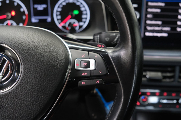 Volkswagen Polo 1.0 TSI Highline R-Line Automaat - N.A.P. Airco, Cruise, PDC, Carplay.