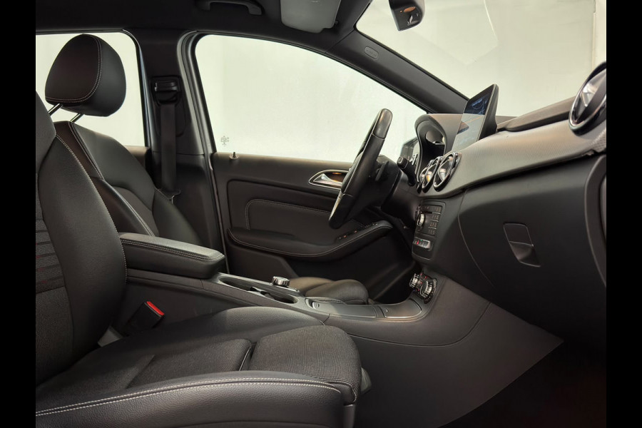 Mercedes-Benz B-Klasse 180 Ambition / NL-auto / 2e eig. / Automaat