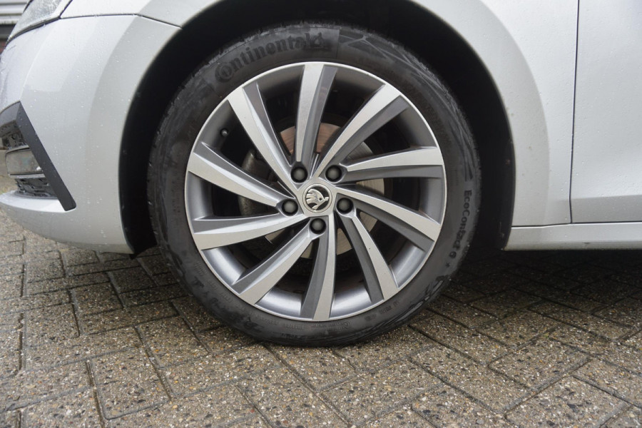 Škoda Octavia Combi 1.0 e-TSI Bus.Edition Plus/Camera/Trekhaak/ Memorystoel verwarmd.