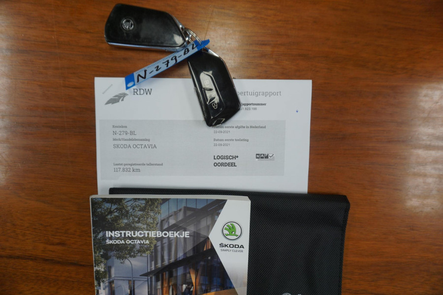Škoda Octavia Combi 1.0 e-TSI Bus.Edition Plus/Camera/Trekhaak/ Memorystoel verwarmd.