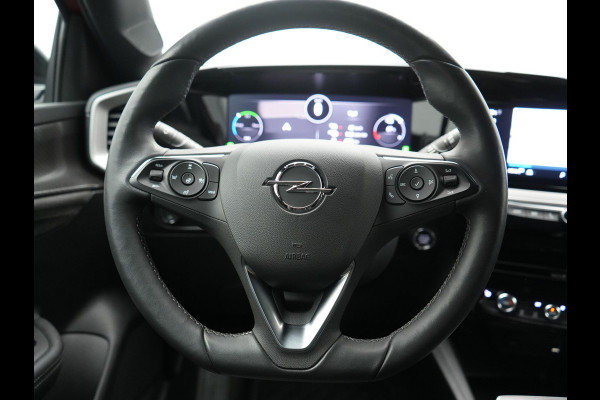 Opel Mokka-e Ultimate 50-kWh 7.4kw bl. 136pk | Trekhaak Afn. | Adaptive Cruise | 360 Camera | Sportstoelen Verwarmd | Stuur Verwarmd | Apple Carplay | Blis | Keyless | Navigatie | DAB |