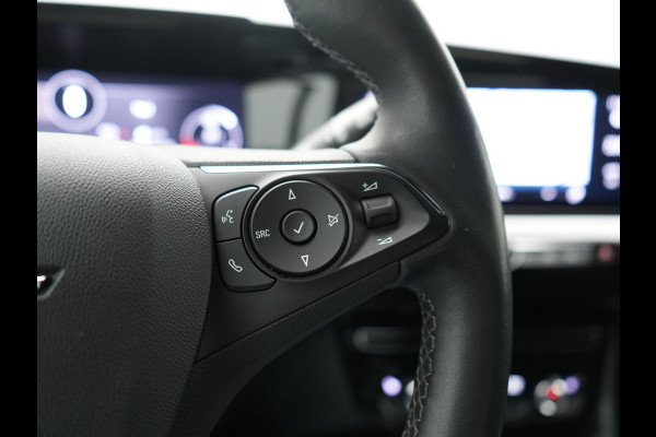 Opel Mokka-e Ultimate 50-kWh 7.4kw bl. 136pk | Trekhaak Afn. | Adaptive Cruise | 360 Camera | Sportstoelen Verwarmd | Stuur Verwarmd | Apple Carplay | Blis | Keyless | Navigatie | DAB |