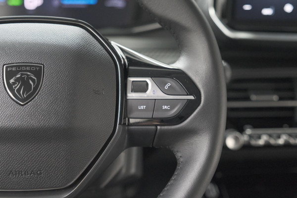 Peugeot e-208 EV Allure 50 kWh | SOH 99,9% | 11 KW Laadfunctie | Apple Carplay | Parkeersensoren
