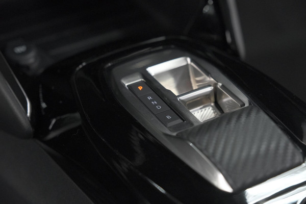 Peugeot e-208 EV Allure 50 kWh | SOH 99,9% | 11 KW Laadfunctie | Apple Carplay | Parkeersensoren
