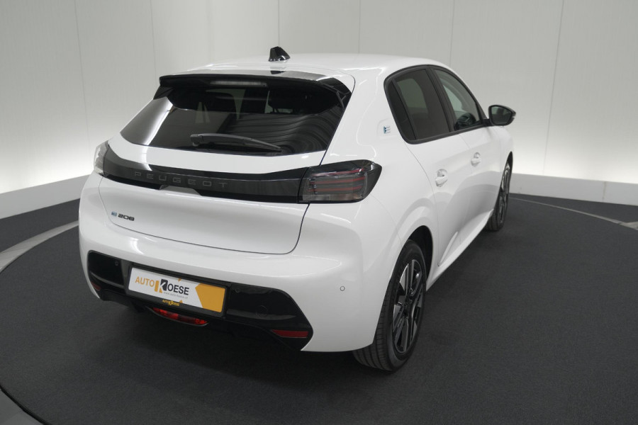 Peugeot e-208 EV Allure 50 kWh | SOH 99,9% | 11 KW Laadfunctie | Apple Carplay | Parkeersensoren