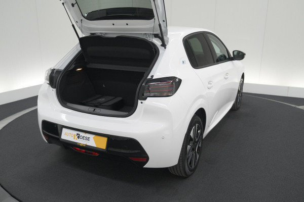 Peugeot e-208 EV Allure 50 kWh | SOH 99,9% | 11 KW Laadfunctie | Apple Carplay | Parkeersensoren