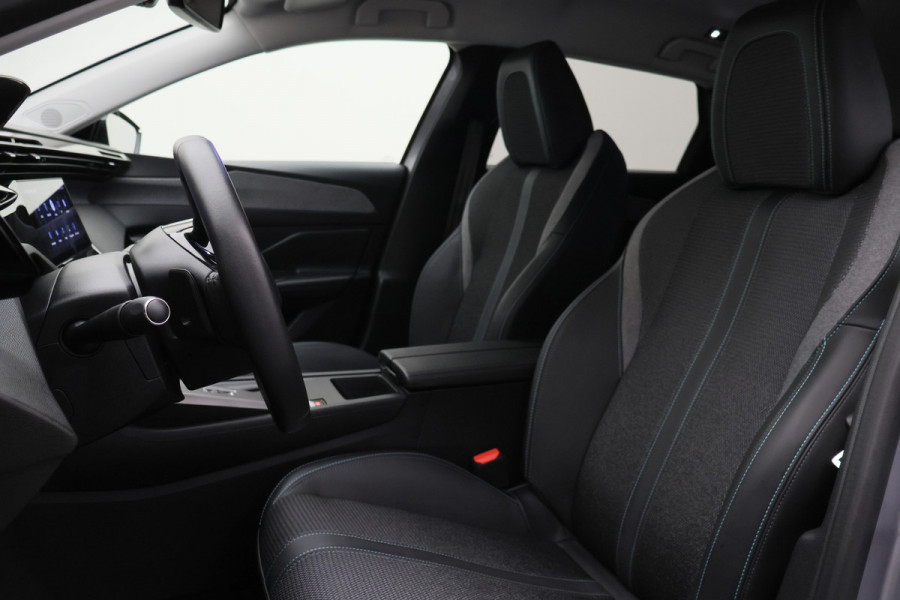 Peugeot 308 1.2 Hybrid 145 e-DCS6 Allure 360° Camera, Apple CarPlay, ACC, Climate Control, Navigatie, 17"