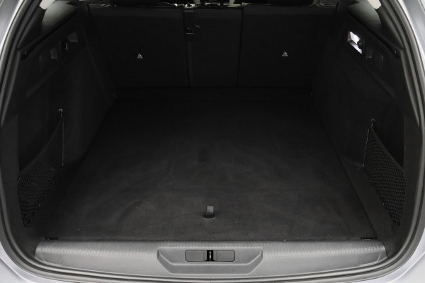 Peugeot 308 1.2 Hybrid 145 e-DCS6 Allure 360° Camera, Apple CarPlay, ACC, Climate Control, Navigatie, 17"