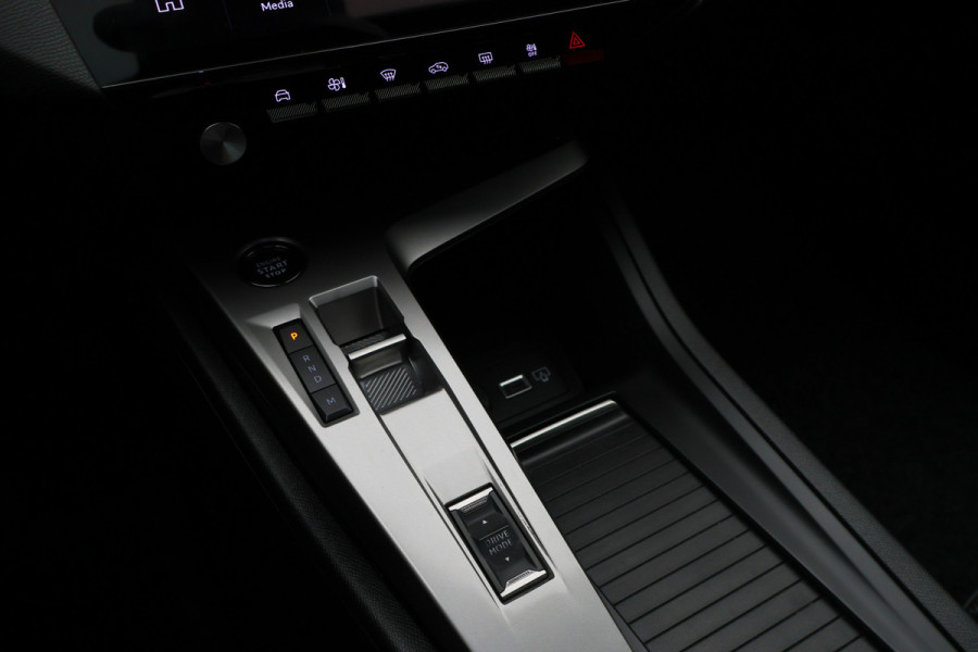 Peugeot 308 1.2 Hybrid 145 e-DCS6 Allure 360° Camera, Apple CarPlay, ACC, Climate Control, Navigatie, 17"