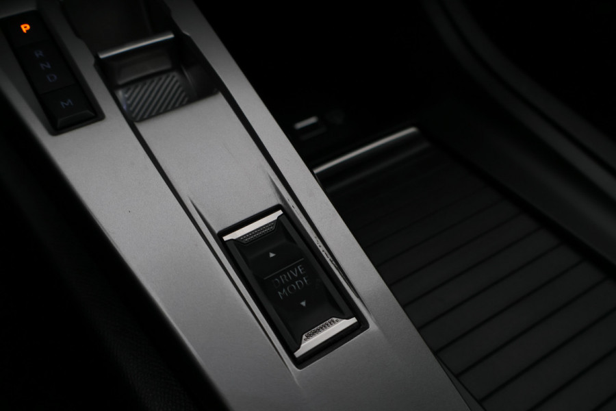 Peugeot 308 1.2 Hybrid 145 e-DCS6 Allure 360° Camera, Apple CarPlay, ACC, Climate Control, Navigatie, 17"