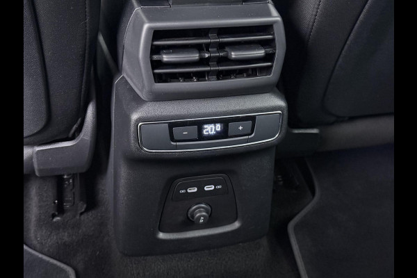 Audi Q4 Sportback e-tron 45 S Edition 82 kWh VAN: 44.900,- VOOR: 40.877,- UW HERFSTVOORDEEL: 4.023,- SOH 96% | S-Exterieur | ADAPT. CRUISE CONTROL | STOELVERWARMING | ELEK. ACHTERKLEP | ACHTERUIRIJCAMERA | RIJKLAAR + 12 MND BOVAG GARANTIE | RESTERENDE ACCU GARANTIE TOT EN MET 2032 OF 160k KM |