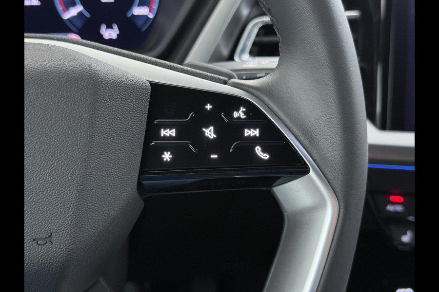 Audi Q4 Sportback e-tron 45 S Edition 82 kWh VAN: 44.900,- VOOR: 40.877,- UW HERFSTVOORDEEL: 4.023,- SOH 96% | S-Exterieur | ADAPT. CRUISE CONTROL | STOELVERWARMING | ELEK. ACHTERKLEP | ACHTERUIRIJCAMERA | RIJKLAAR + 12 MND BOVAG GARANTIE | RESTERENDE ACCU GARANTIE TOT EN MET 2032 OF 160k KM |