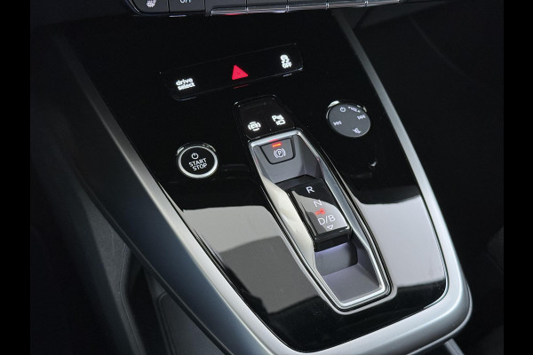 Audi Q4 Sportback e-tron 45 S Edition 82 kWh VAN: 44.900,- VOOR: 40.877,- UW HERFSTVOORDEEL: 4.023,- SOH 96% | S-Exterieur | ADAPT. CRUISE CONTROL | STOELVERWARMING | ELEK. ACHTERKLEP | ACHTERUIRIJCAMERA | RIJKLAAR + 12 MND BOVAG GARANTIE | RESTERENDE ACCU GARANTIE TOT EN MET 2032 OF 160k KM |