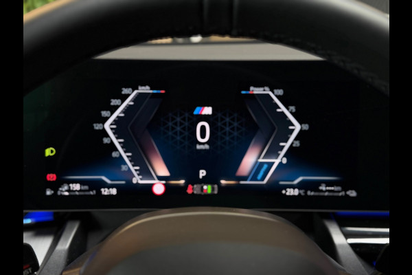 BMW 5 Serie 530e M Sport BTW|PANO|H&K|ICONIC|HuD|360 CAMERA|MEMORY|KEYLESS|FABRIEKSGARANTIE|SFEERVERLICHTING|299PK|BOMVOL!
