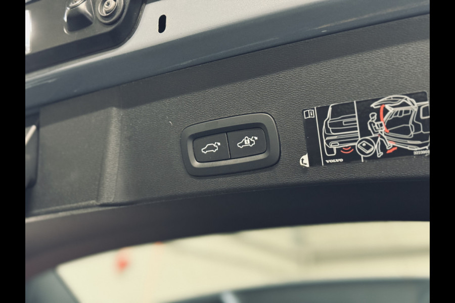 Volvo XC40 1.5 T4 Recharge Inscription Expression | ACC | 360 Cam. | Keyless