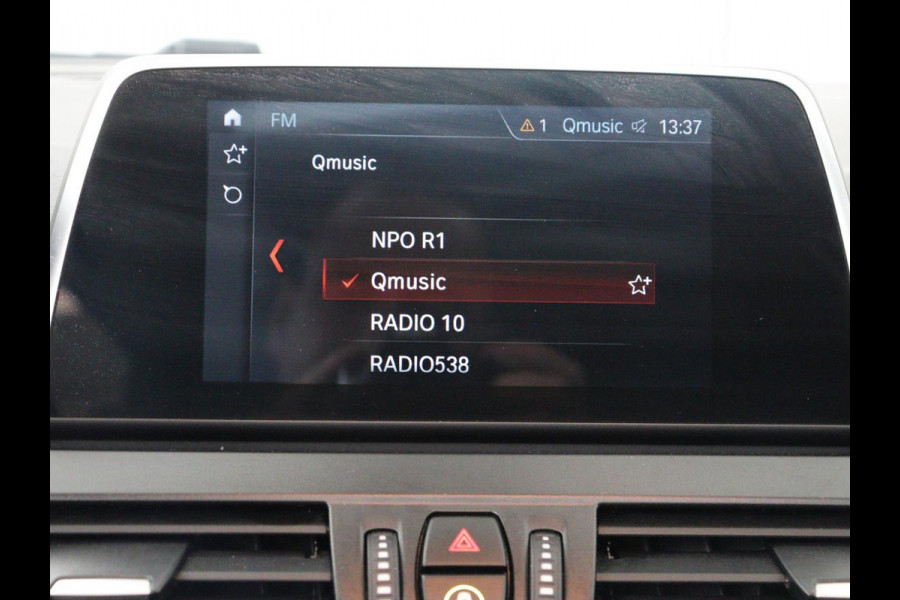 BMW 2 Serie Active Tourer 218i Executive | Panoramadak | Cruise control | Climate control | Park assist | Navigatie | Bluetooth | Elektrische achterklep | Trekhaak
