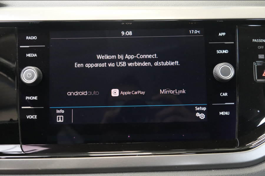 Volkswagen Polo 1.0 Comfortline - N.A.P. Airco, Cruise, Carplay, Trekhaak.