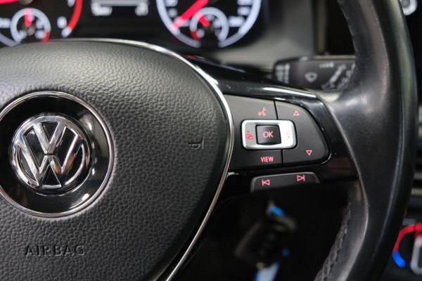 Volkswagen Polo 1.0 Comfortline - N.A.P. Airco, Cruise, Carplay, Trekhaak.