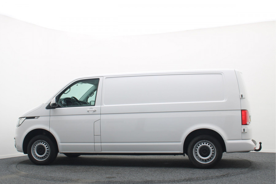 Volkswagen Transporter 2.0 TDI L2H1 28 DSG Apple Carplay, Trekhaak, Cruise, Airco, DAB