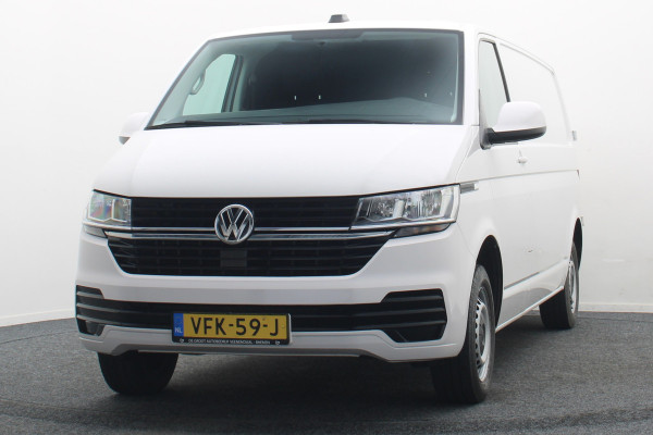 Volkswagen Transporter 2.0 TDI L2H1 28 DSG Apple Carplay, Trekhaak, Cruise, Airco, DAB